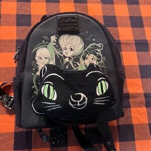 Loungefly Sanderson sisters Backpack glow in the dark